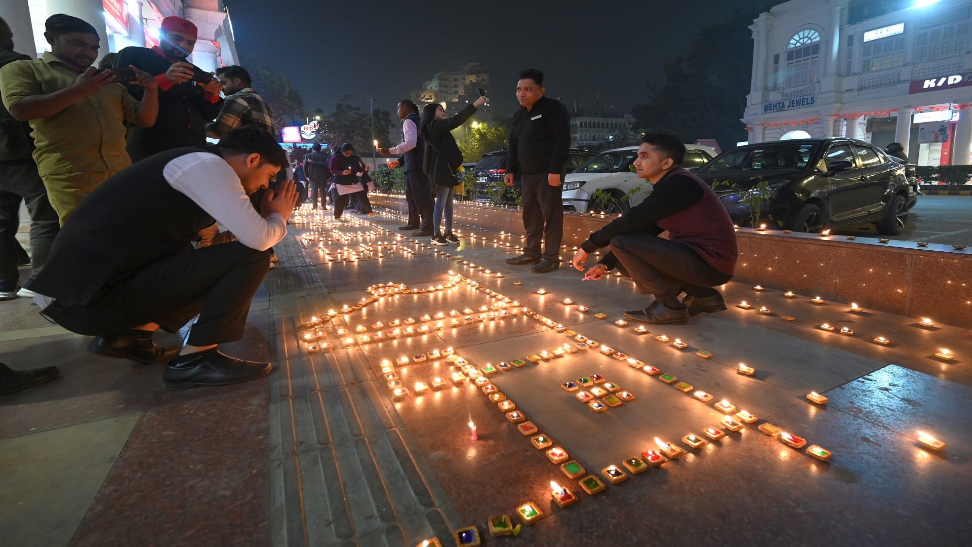 Delhi NCR lit up to welcome Ram Lalla fireworks like Diwali
