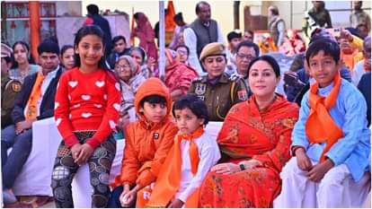 डिप्टी सीएम दीया कुमारी ने सिटी पैलेस में की रामलला की पूजा।