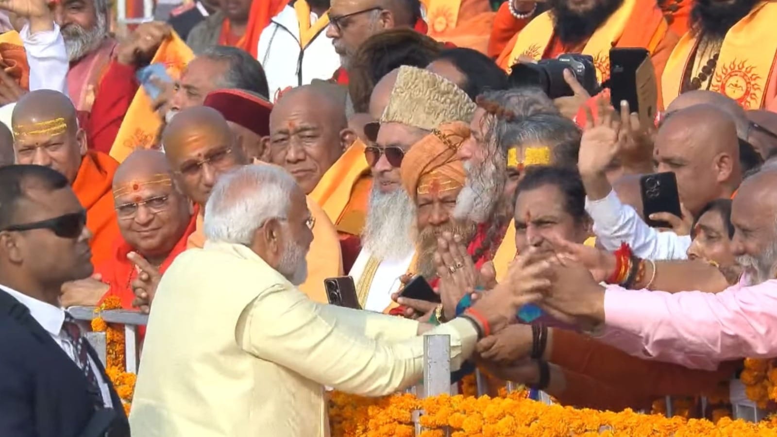 Ayodhya: PM Modi inquires about the well-being of guests who arrived during Pran Pratishtha, meets Nita, Sumit
