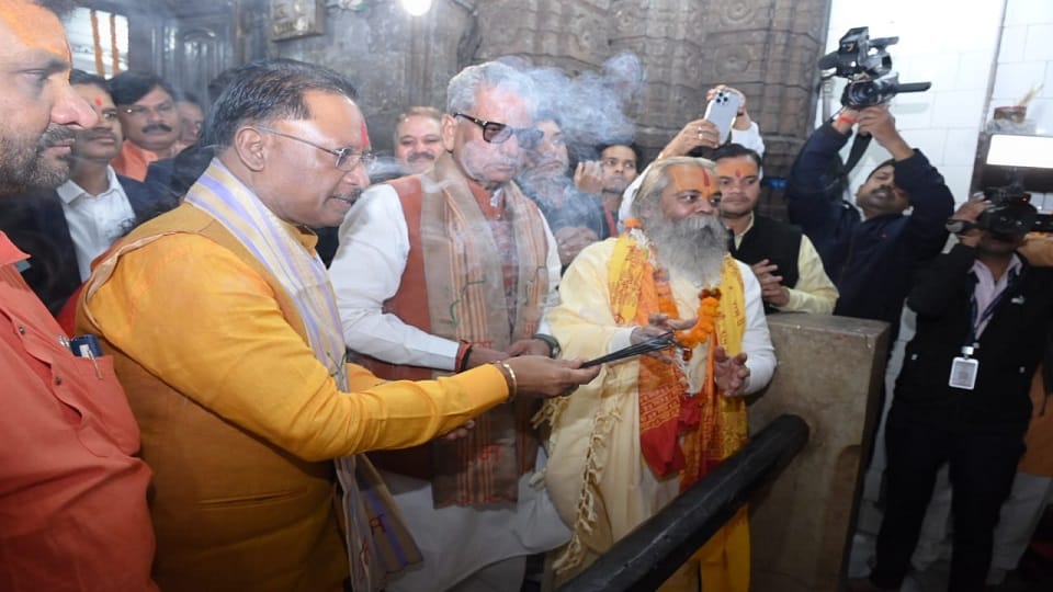 CM Sai reached Shivrinarayan and worshiped Lord Nar Narayan in Janjgir Champa