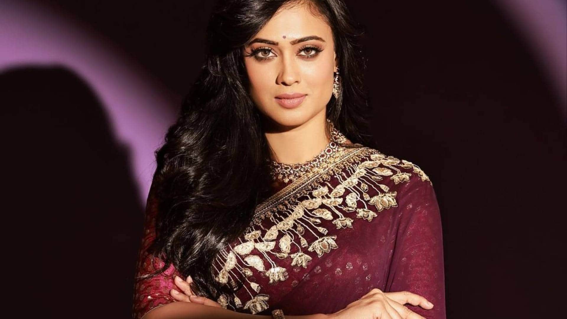 Hit Tv actress flop in Bollywood Rupali Ganguly Hina Khan Shweta Tiwari Prachi Desai Kritika Kamra