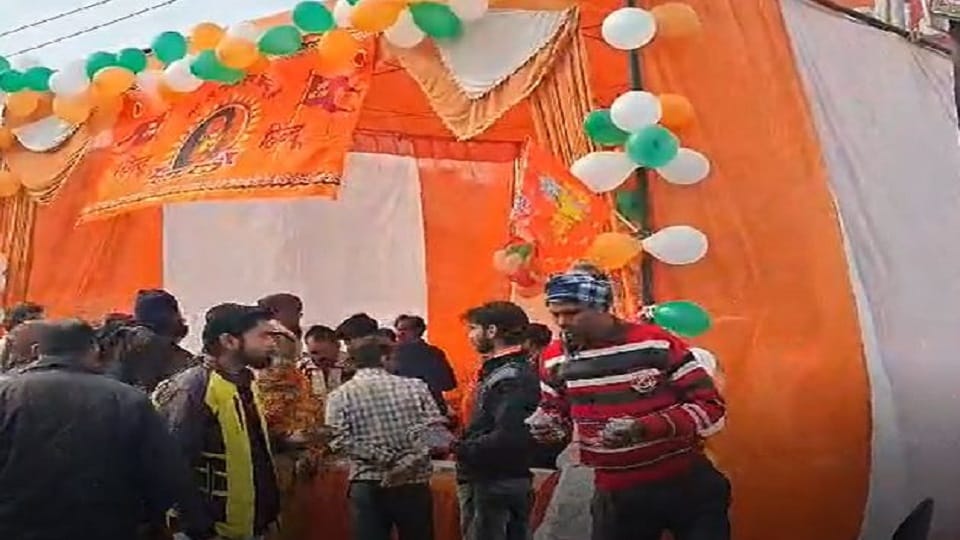 Ayodhya Ram Temple Etah decorated like a bride Ram's name everywhere wonderful color of devotion