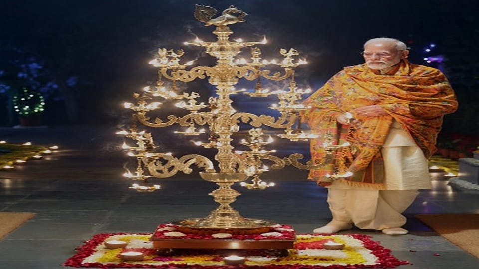 PM Modi said - Our consciousness should expand from God to country, from Ram to nation.