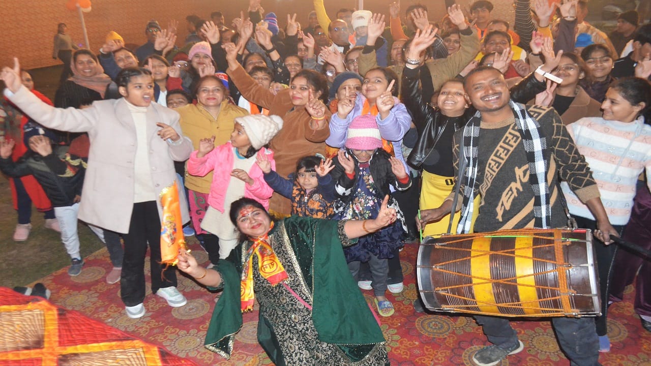Ram Mandir Ayodhya bareilly people celebrated diwali on ramlala pran pratishtha ceremony