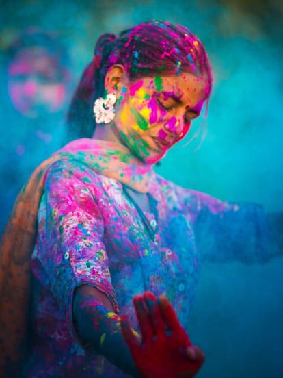 holi