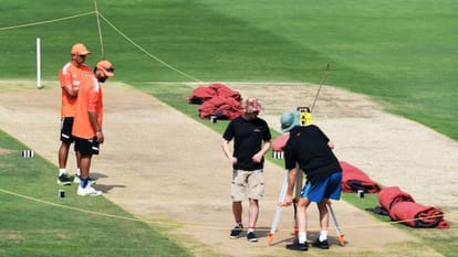 IND vs ENG Rahul Dravid warned the England team said their batsmen may have to face spin pitch in Hyderabad