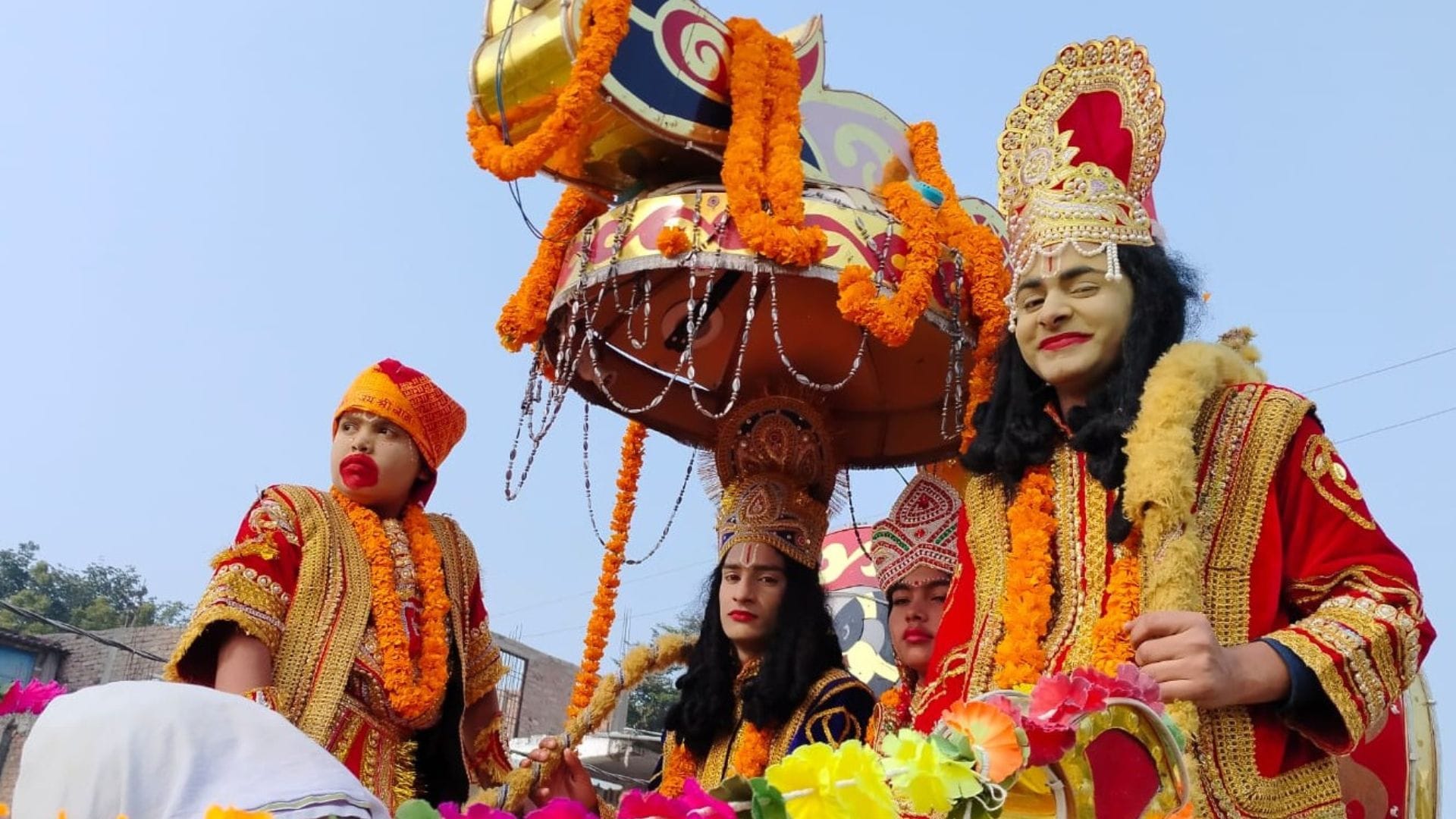 Ram Mandir Pran Pratistha ceremony Celebration in Jaunpur by lighting 1.5 lakh lamps in ghat and temple