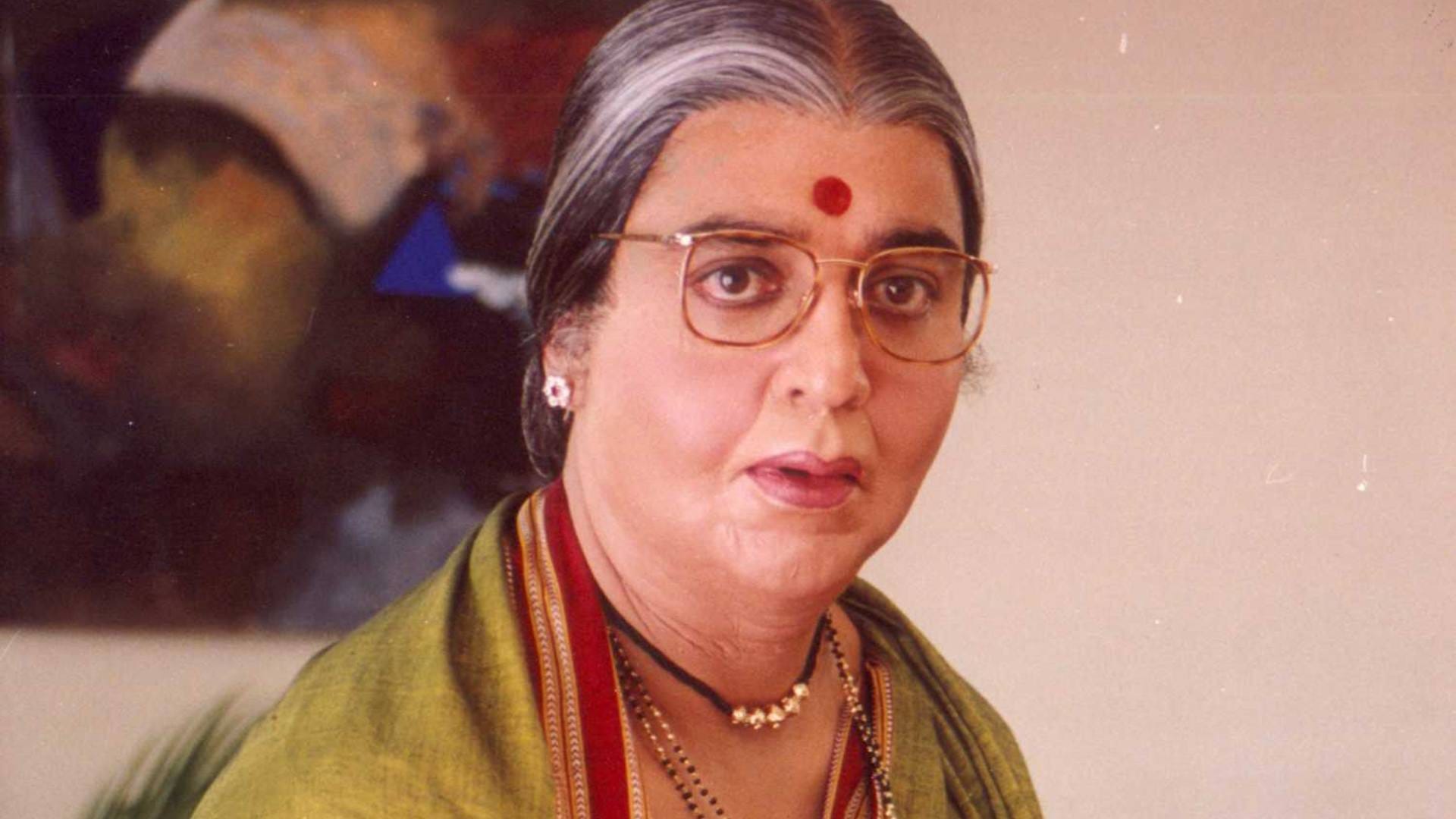 Bollywood male actors played female roles hindi films Salman khan Ayushmann khurrana Govinda Riteish Deshmukh