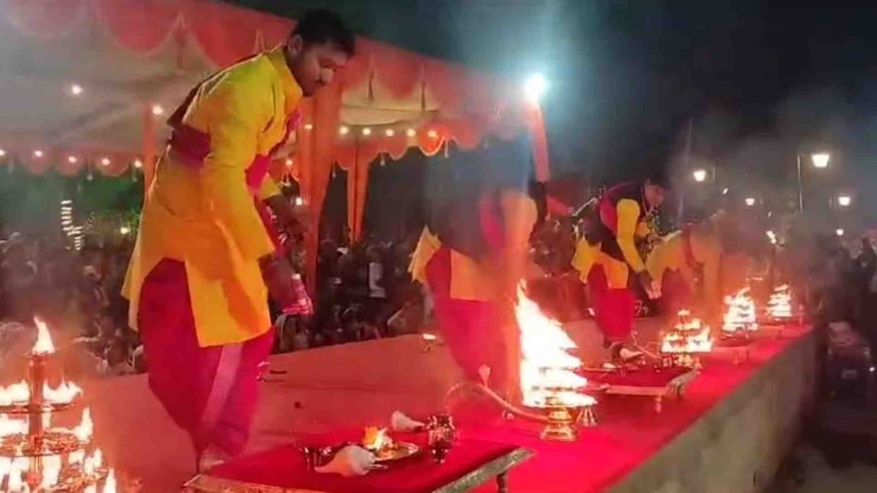 Aarti of Maa Bihar started in Rewa along with consecration of life in Ayodhya.
