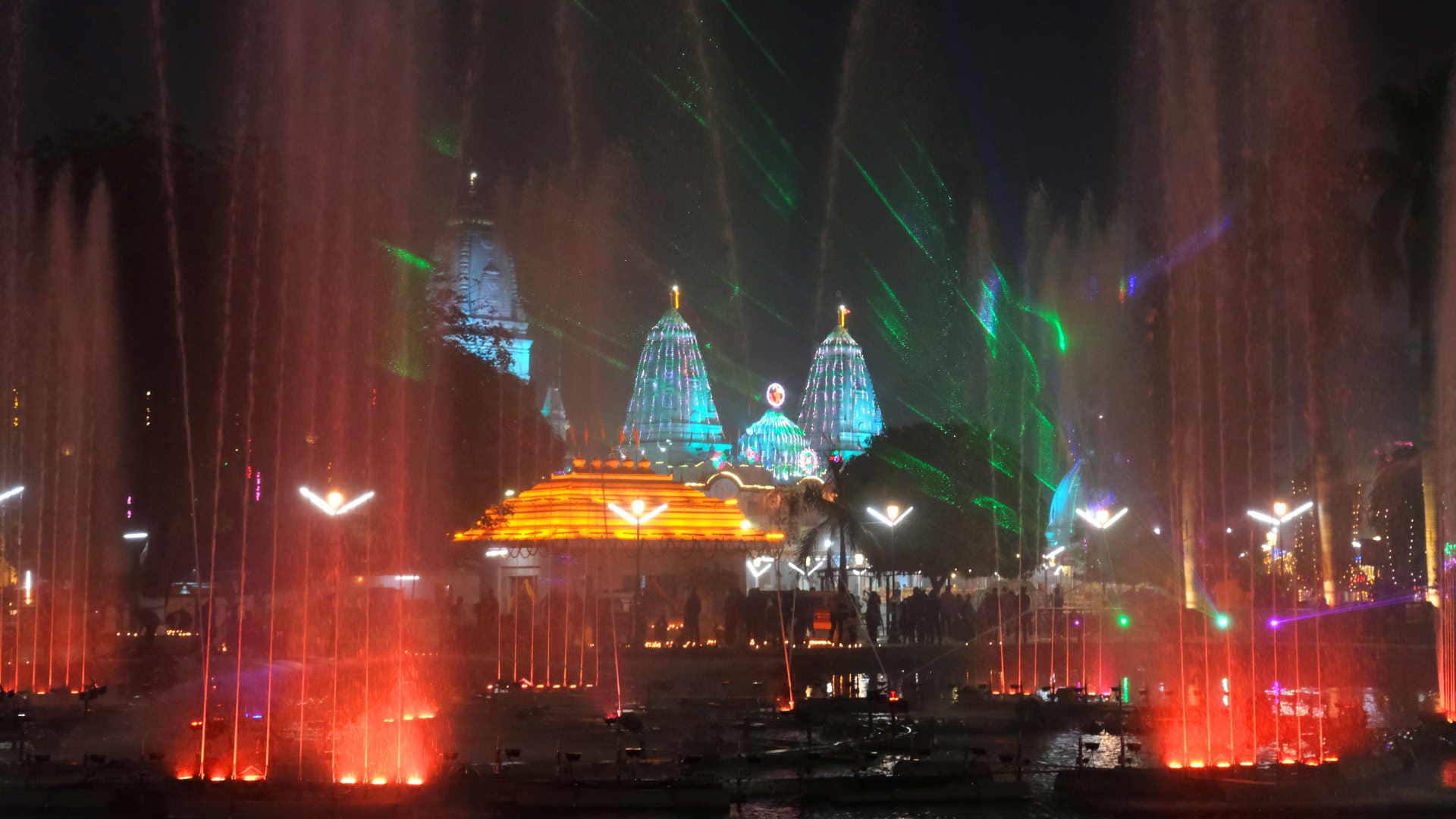 Business worth Rs 14 crore in Gorakhpur still short distance left