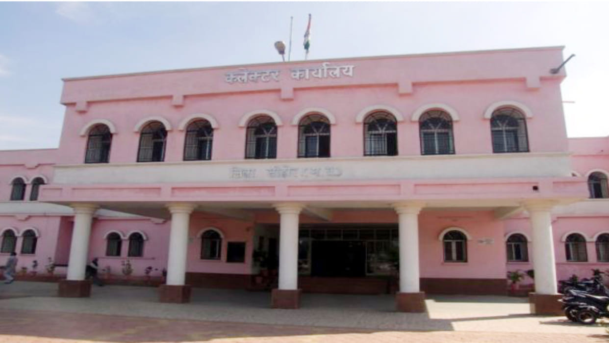 Sehore again tops in resolving CM Helpline cases