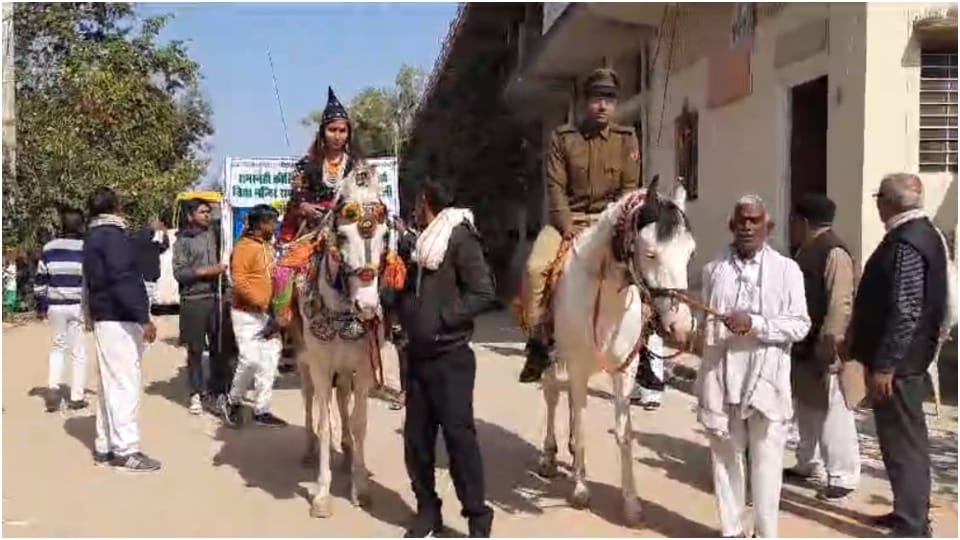 Students marched on the birth anniversary of Subhash Chandra Bose