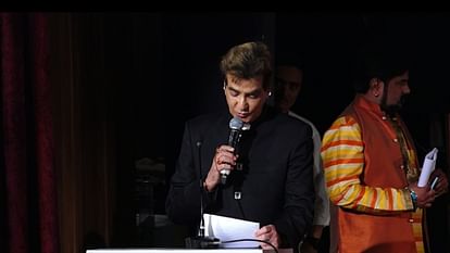 Jeetendra Govinda Sonu Nigam Talat Aziz At Celebration Honoring The Balasaheb Thackeray 98 Birth Anniversary