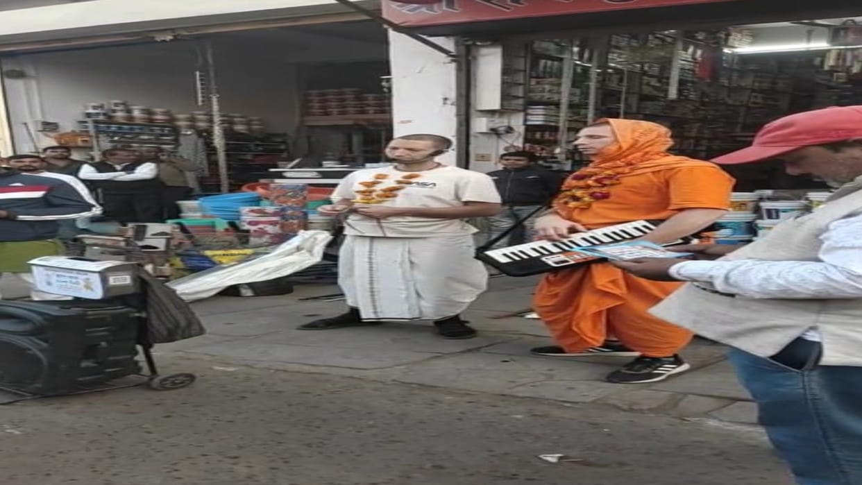 Foreign devotees came from ISKCON temple in Damoh