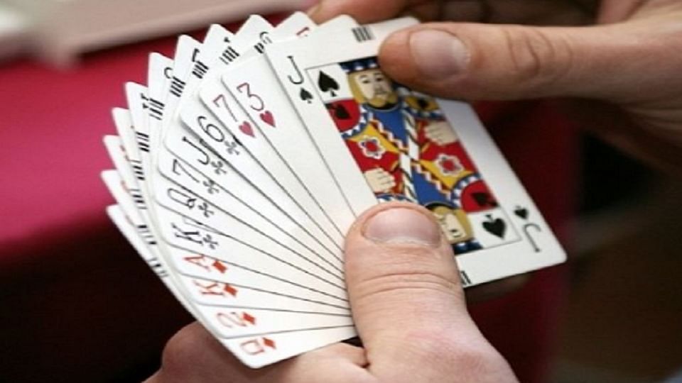 Lamachaud outpost line present along with in-charge for playing cards in haldwani