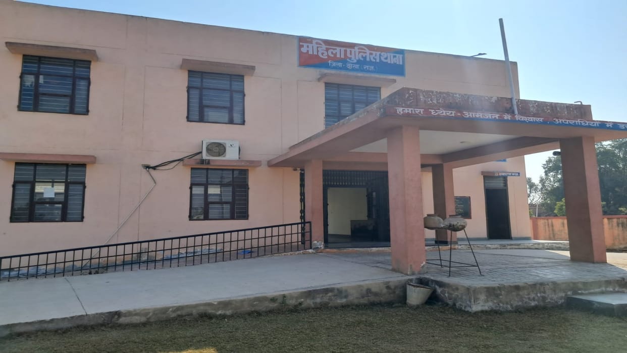 Rajasthan News: Rape was committed by different youths at three places on the pretext of marriage