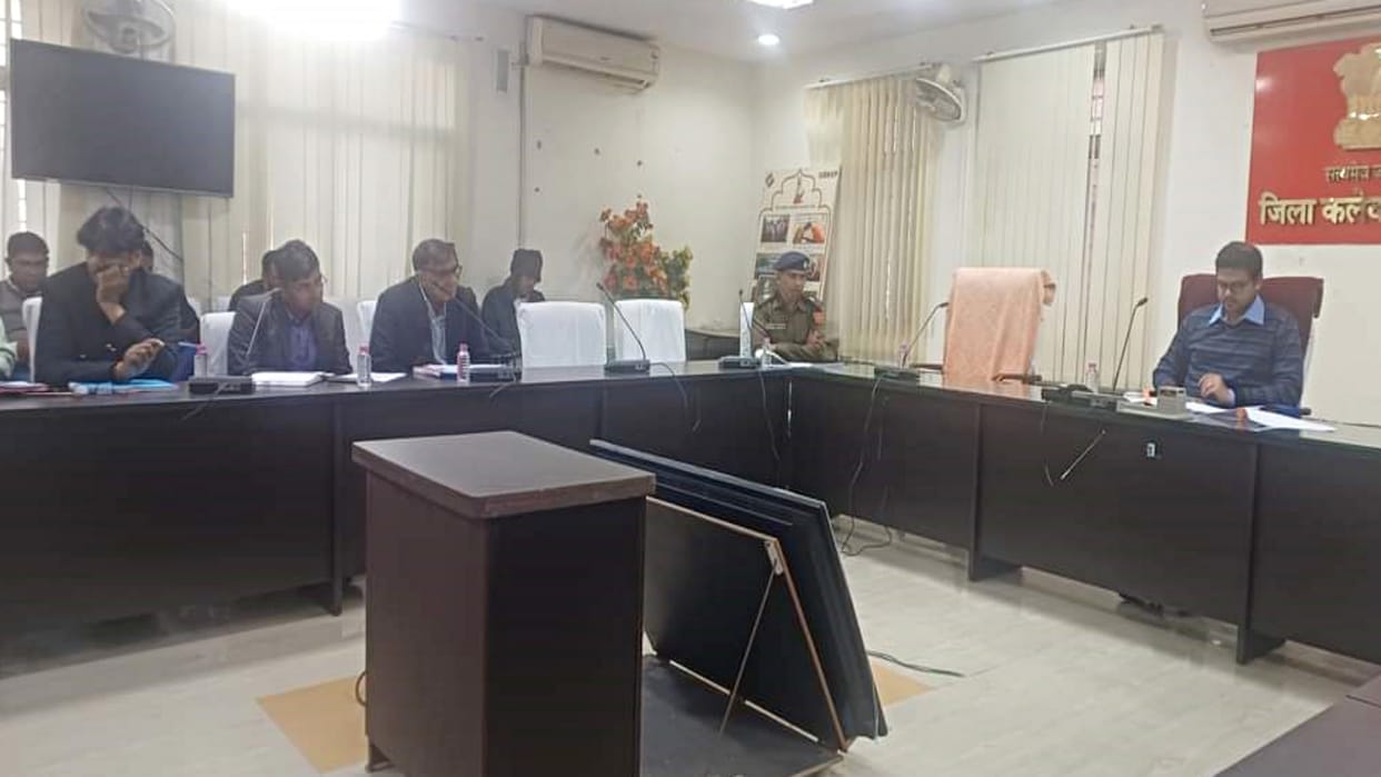 Dausa News Collector Devendra Kumar says joint efforts are necessary to reduce road accidents