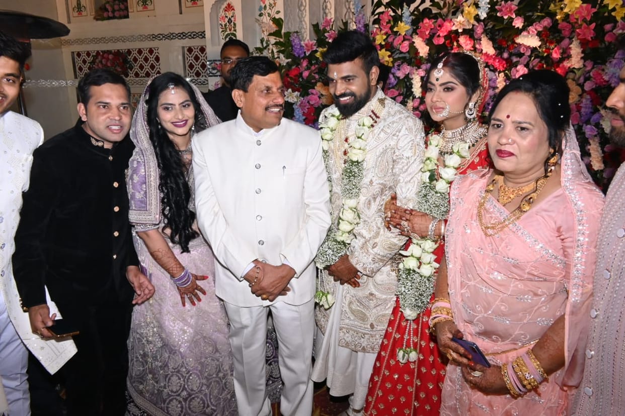 Ujjain: Ministers, MLAs attended the wedding of Chief Minister's nephew, saints also gave blessings