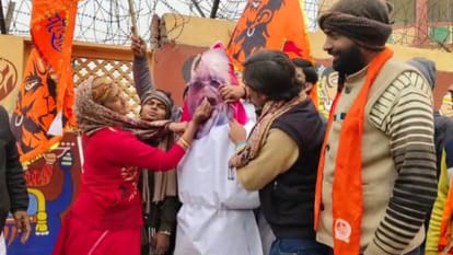 UP: राम मंदिर पर दिए स्वामी प्रसाद के विवादित बयान पर हिंदू महासभा में आक्रोश,