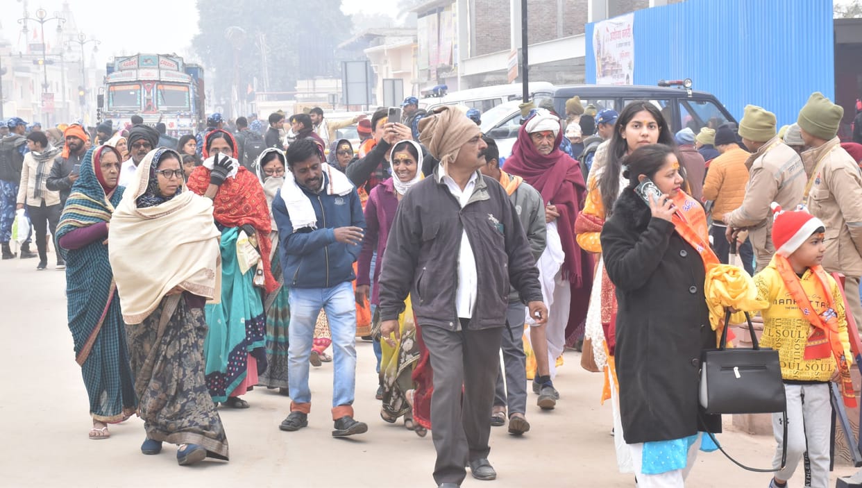 Ayodhya Ram Mandir: Devotees walking many kilometers to see Ramlala, entry of four wheelers banned
