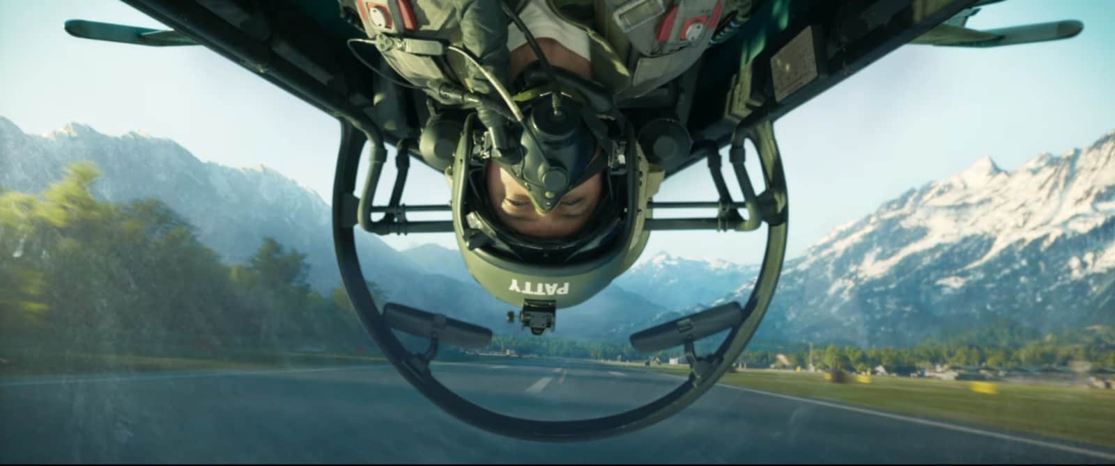 Fighter actor Hrithik Roshan reveals staying away from social life for Siddharth Anand Film Details Inside