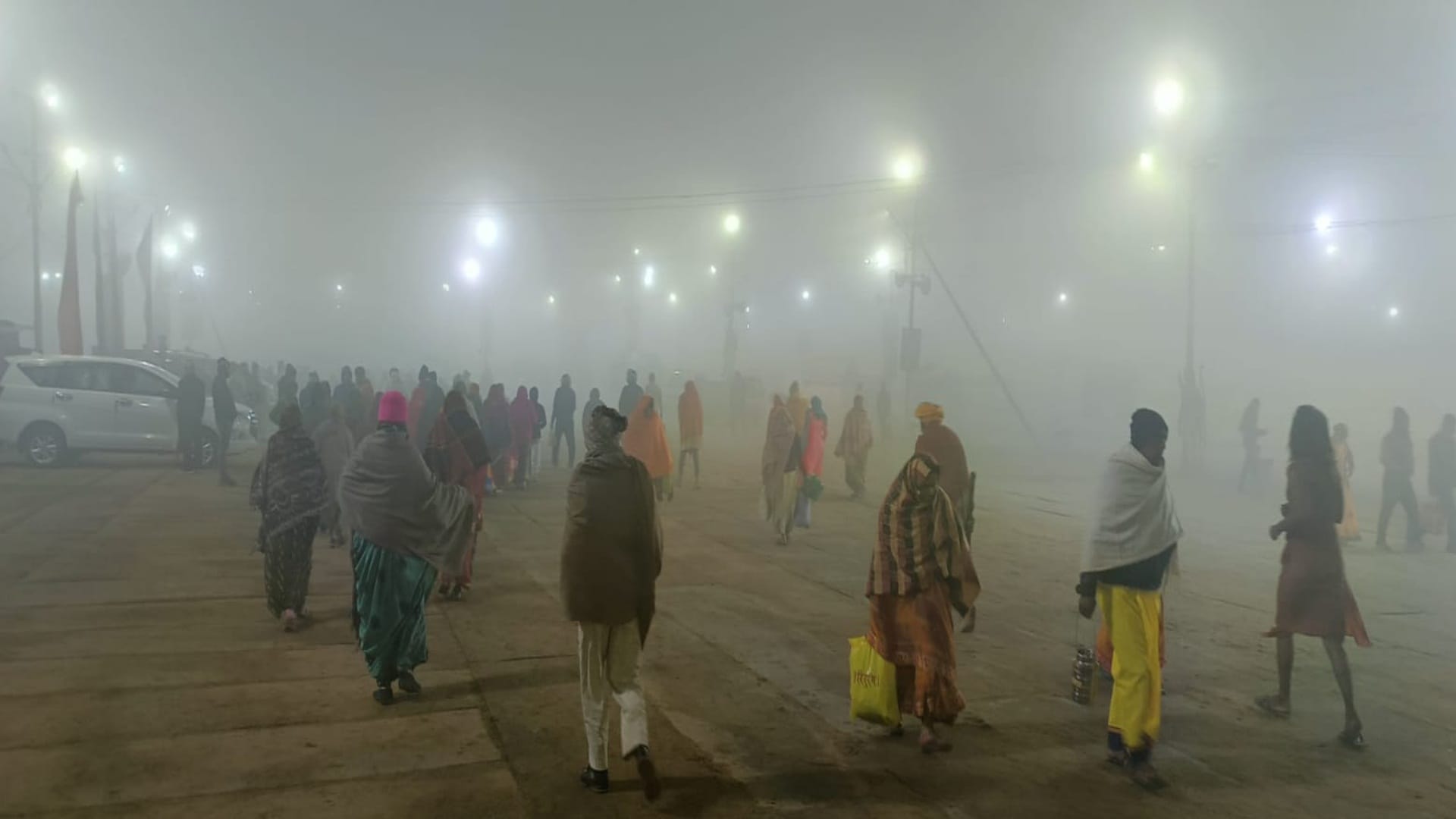Paush Purnima: Lakhs of devotees take holy dip in Sangam, Kalpavas also starts with Yama Niyama