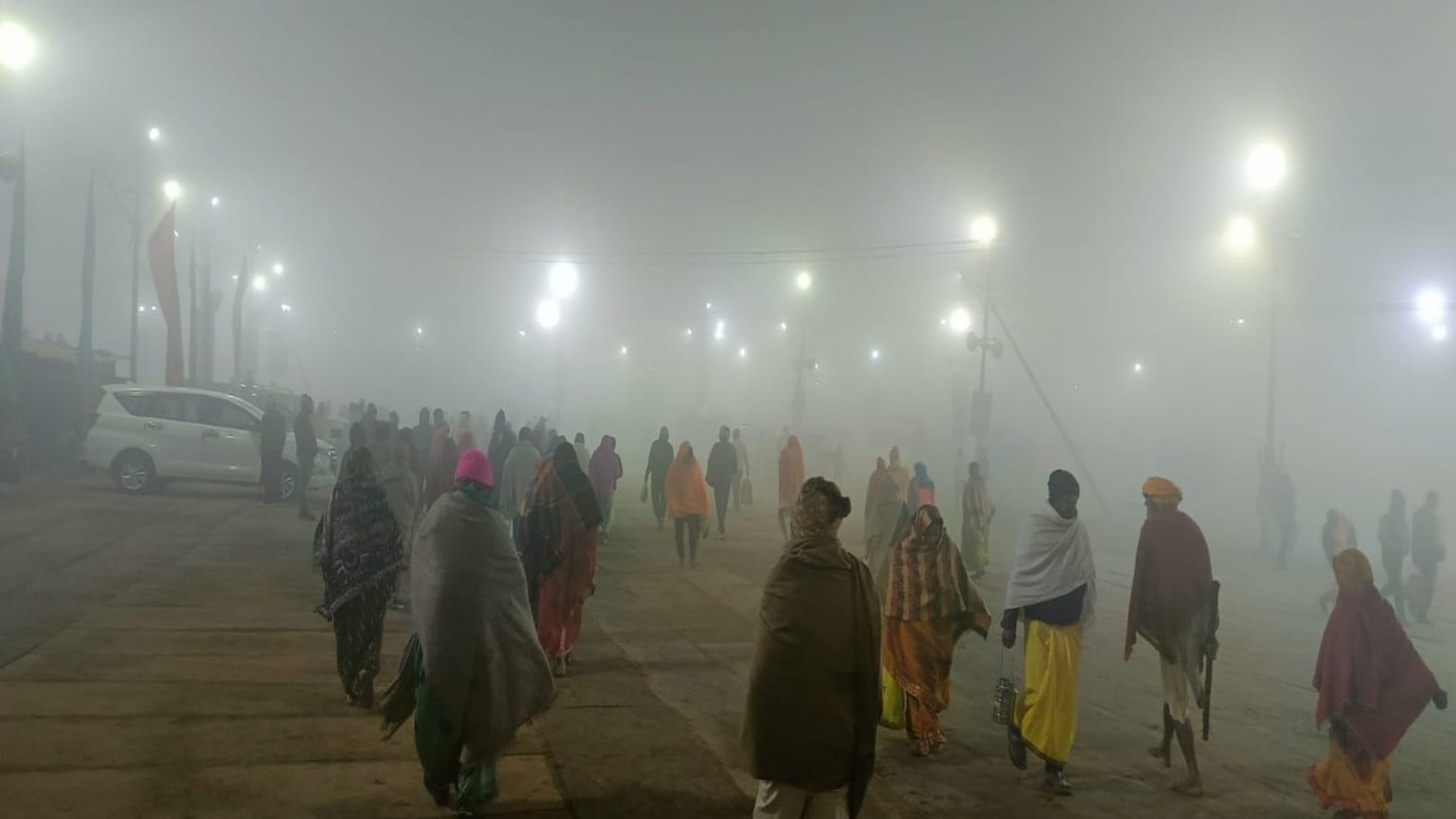 Paush Purnima: Lakhs of devotees take holy dip in Sangam, Kalpavas also starts with Yama Niyama