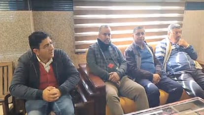 Una News: ऊना में राजीव गांधी पंचायतीराज संगठन करेगा बड़ा सम्मेलन, निष्क्रिय कार्यकर्ता होंगे बाहर Rajiv Gandhi Panchayatiraj Sangathan will hold a big conference in Una, inactive workers will be out