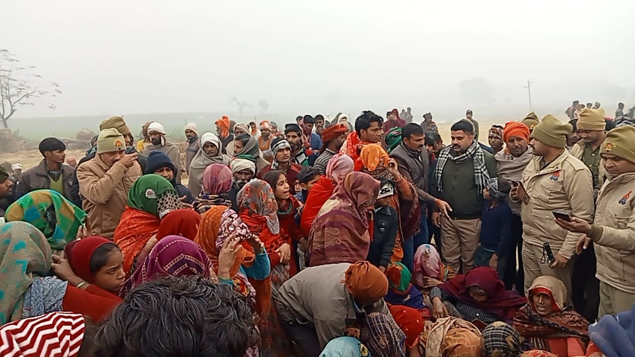 man dies due to electric shock after coming in contact with high tension line in Budaun