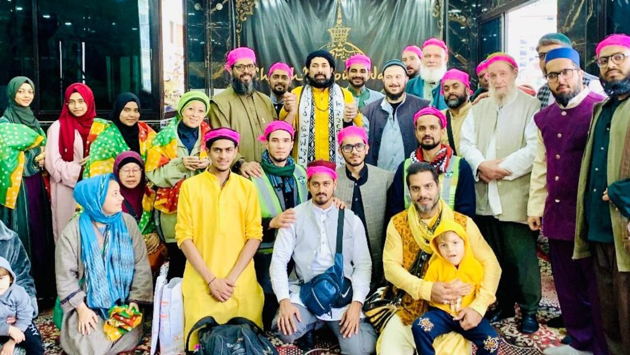 Sufis reached the Dargah of Garib Nawaz from European countries