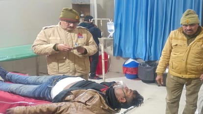 Firozabad: जमानत पर बाहर आते ही दुष्कर्म के आरोपी को मारी गोली, निजी अस्पताल में भर्ती; हालत है नाजुक misdeed accused shot as soon as he came out on bail admitted to private hospital condition is critical