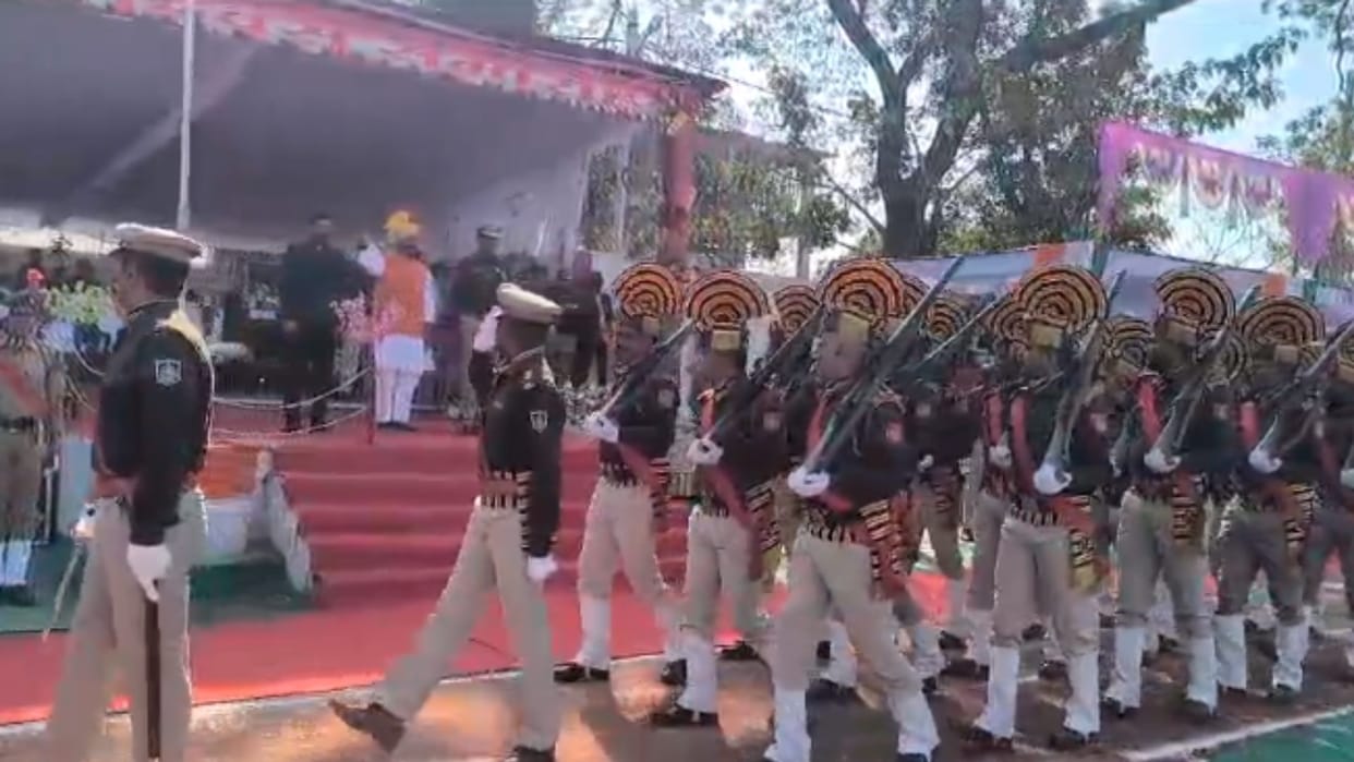 Anuppur: Minister of Cottage and Village Industries hoisted the flag in Anuppur