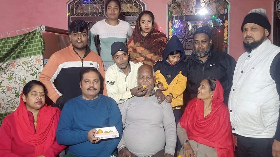 Padmashree Award to Baburam Yadav of Moradabad, work started from 1962