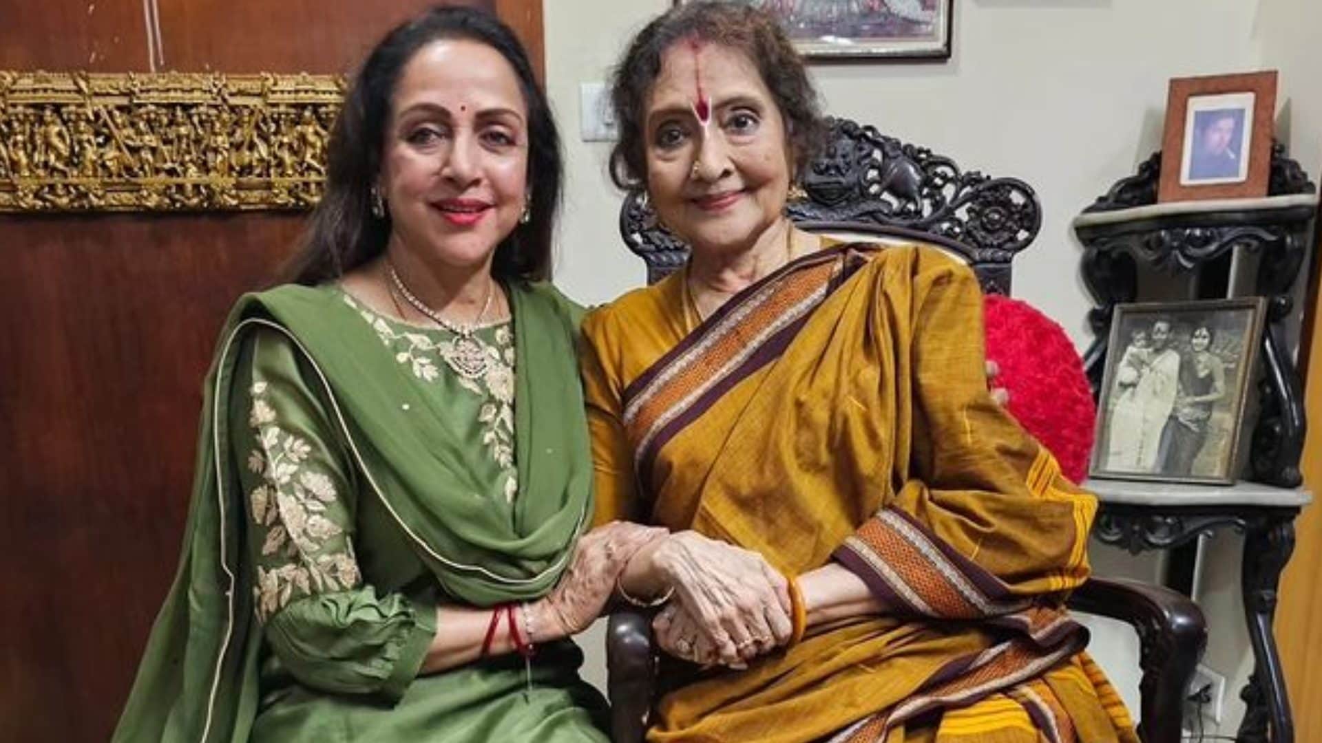 Vyjayanthimala getting honoured with Padma Vibhushan Hema Malini calls her role model shares Pics from Chennai