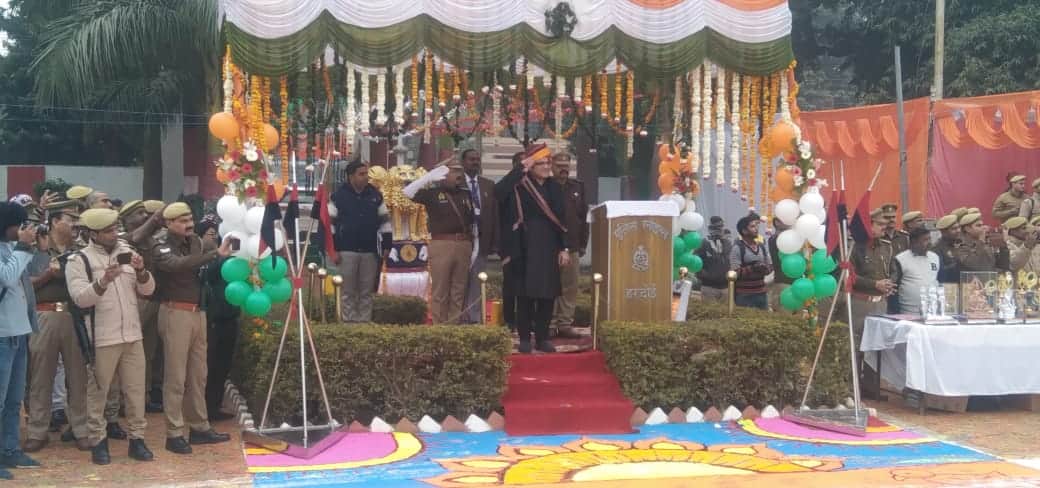 75th Republic Day 2024, Republic Day celebrated with pomp in Hardoi, Minister Nitin Aggarwal hoisted the flag