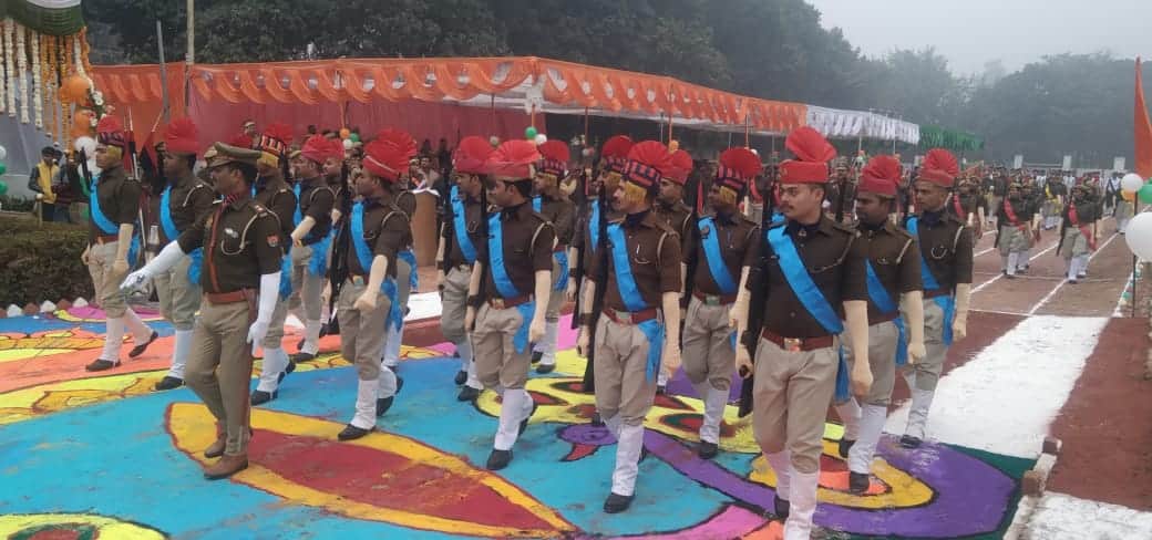 75th Republic Day 2024, Republic Day celebrated with pomp in Hardoi, Minister Nitin Aggarwal hoisted the flag