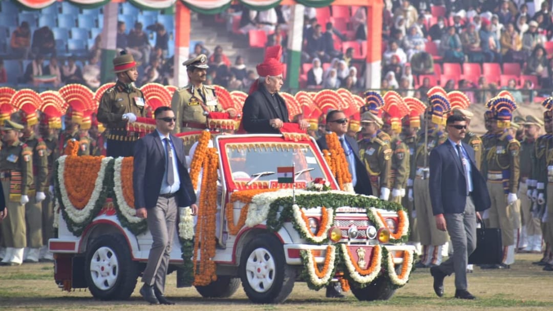republic day 2024 jammu kashmir: lg manoj sinha unfurled National Flag at ma stadium jammu