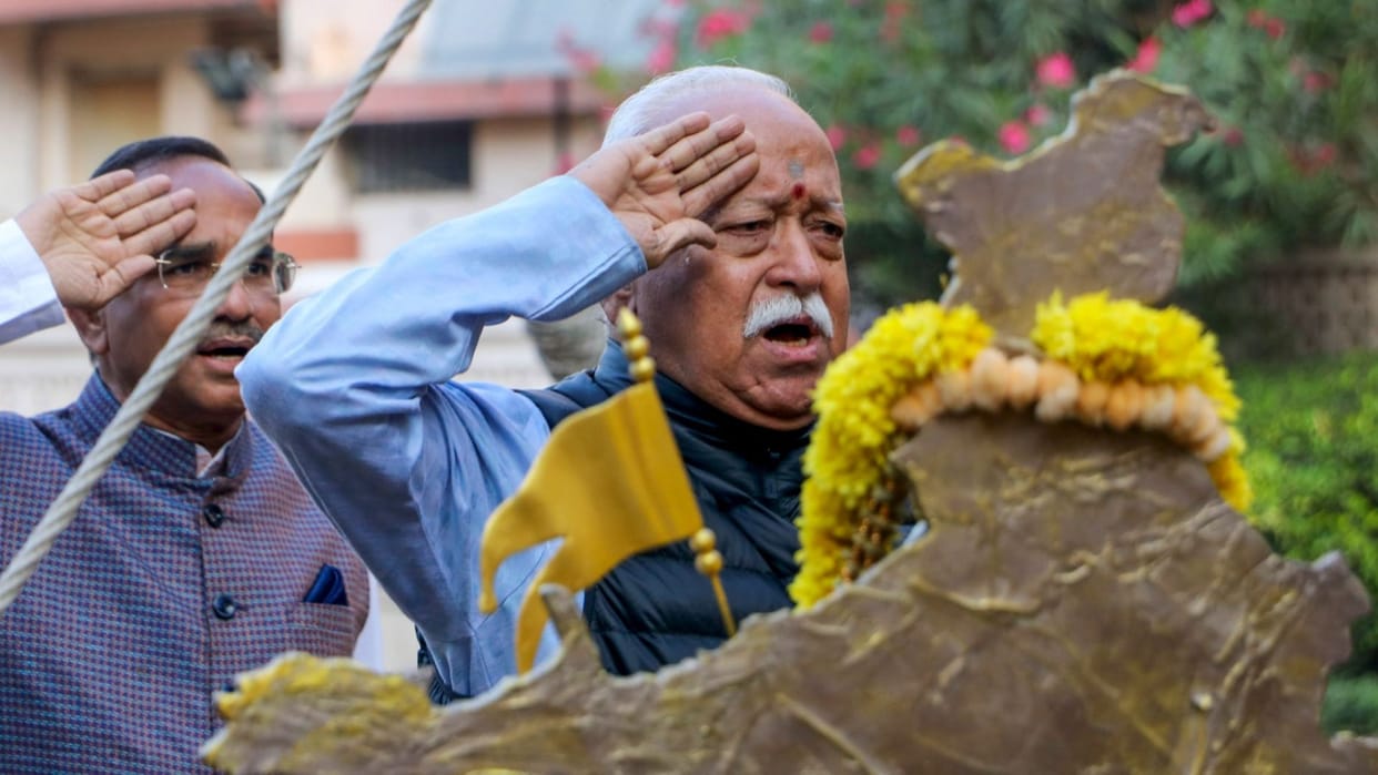 Republic day rss chief mohan bhagwat says india rises when we work together with sense of brotherhood