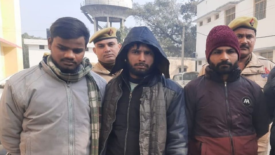 Moradabad: Tattoo on hand captured in CCTV, police found three thieves