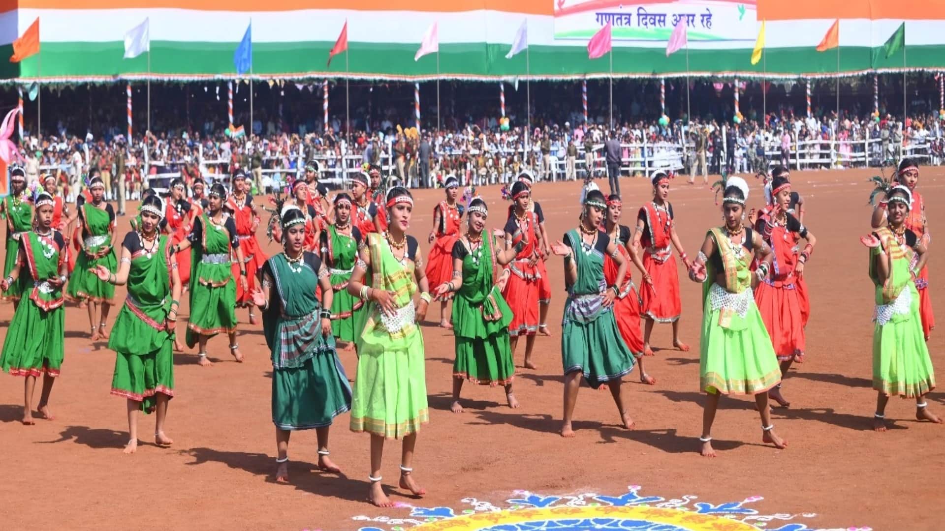Republic Day celebrated in Raipur: Students gave a fascinating cultural presentation, see photos