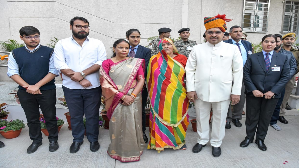 Rajasthan News: 75th Republic Day celebrated with parade and cultural programs, tableaux also taken out