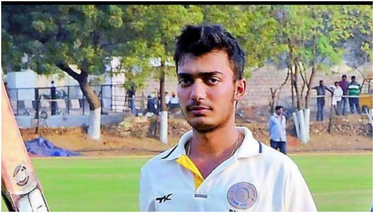 Ranji Trophy: Tanmay first player to score 300+ runs in a day, Manoj Tiwari completes 10000 first class runs