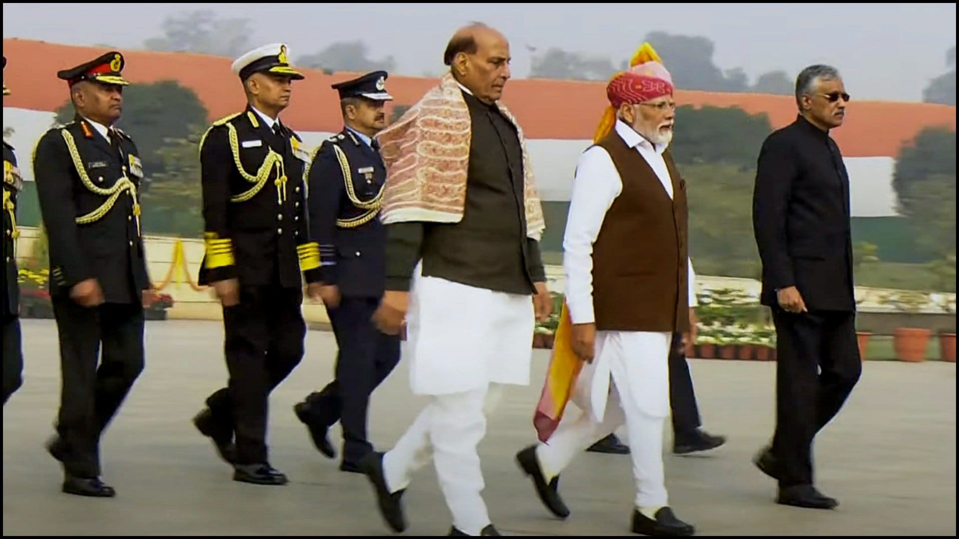 Republic Day 2024 Parade Highlights Photos: PM Modi Draupadi Murmu Emmanuel Macron News in Hindi
