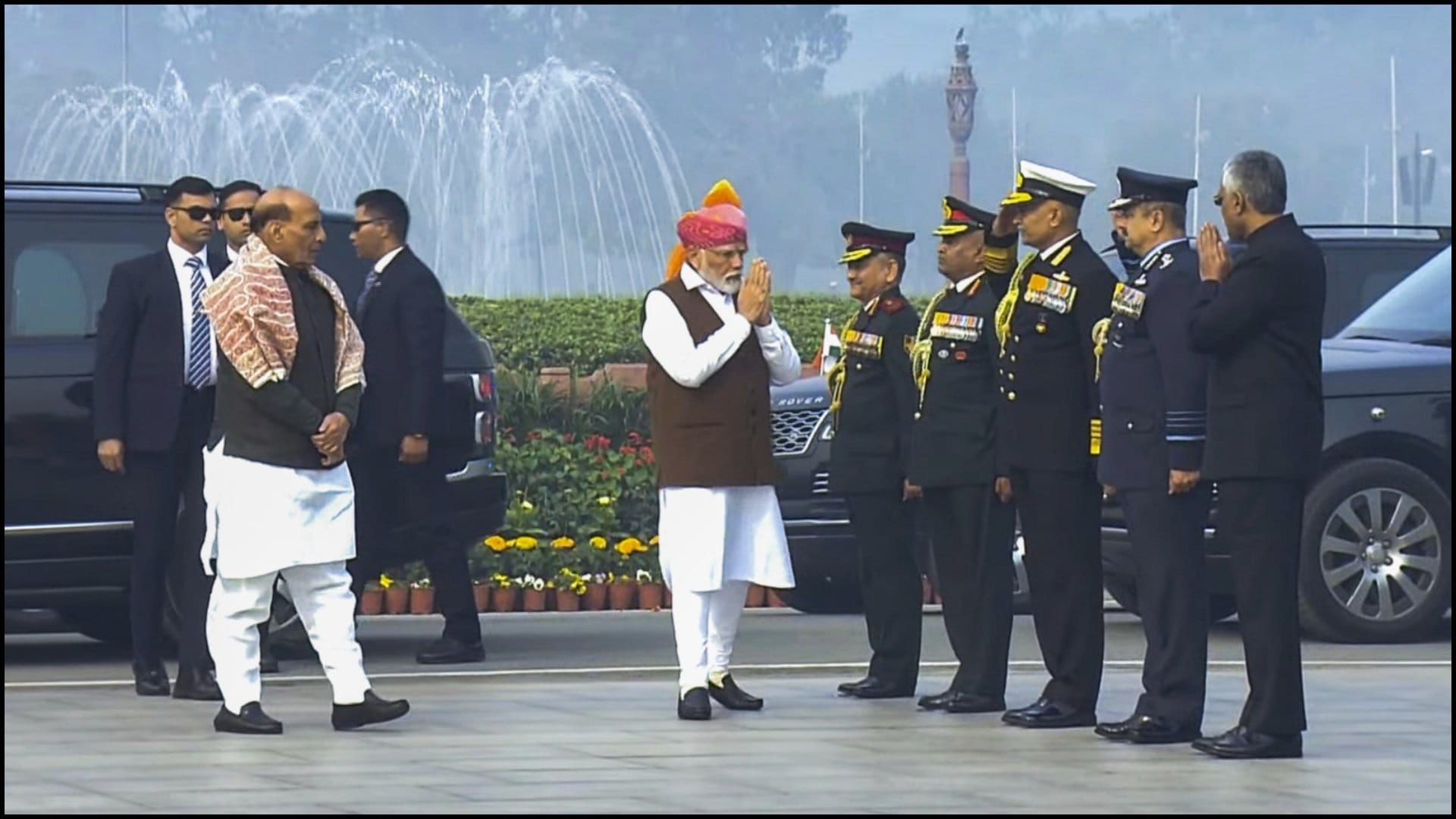 Republic Day 2024 Parade Highlights Photos: PM Modi Draupadi Murmu Emmanuel Macron News in Hindi
