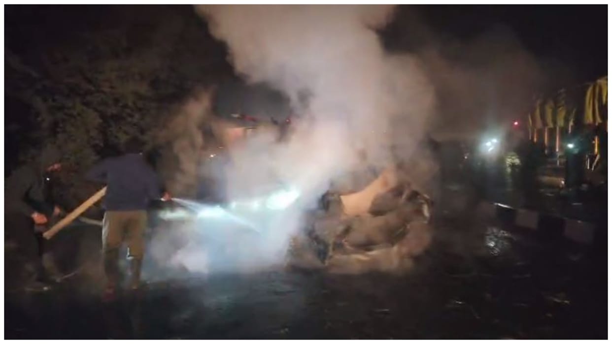 Punjab Accident: Car caught fire due to collision with truck, five died by burning alive