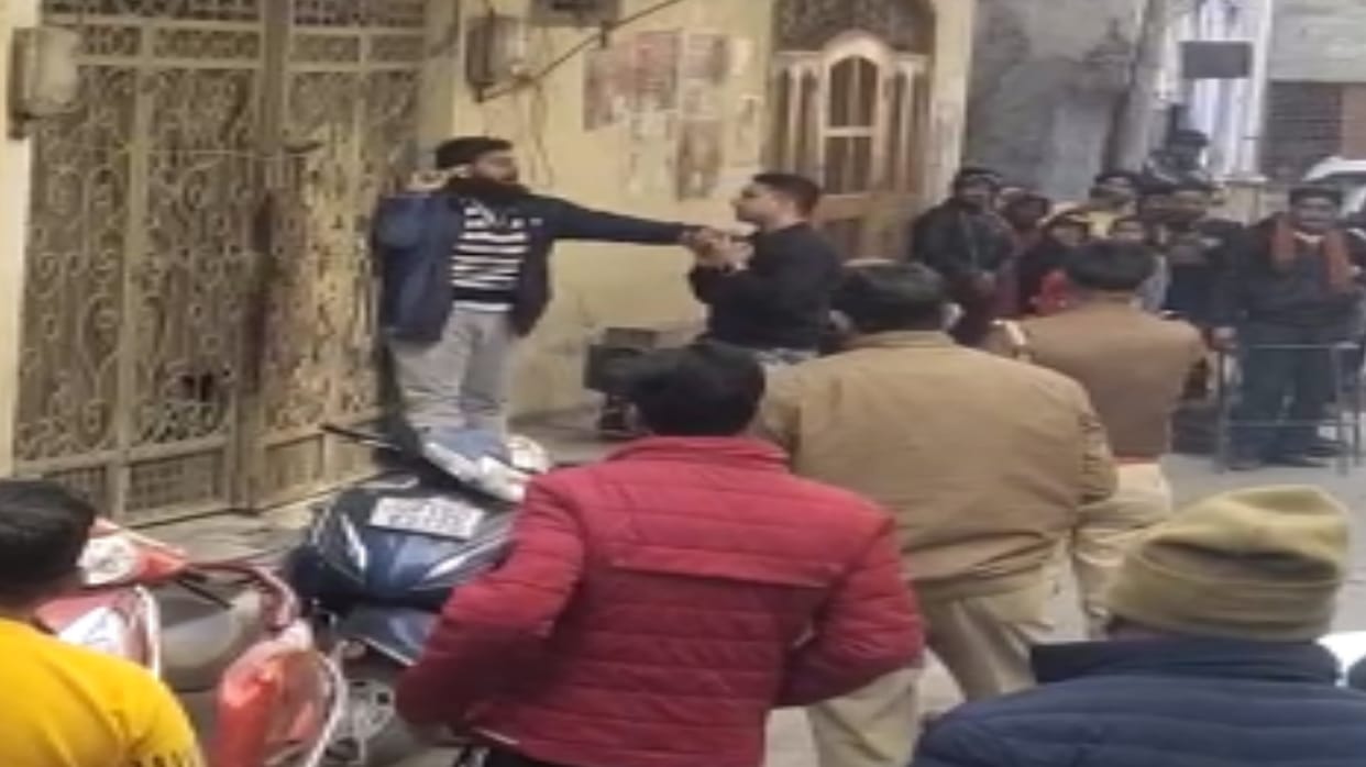UP: miscreant pointed the pistol athimself after Meerut police reachs to arrest him