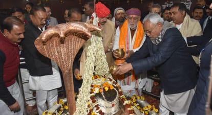 Bihar News : Bihar Political News, Tejashwi Yadav not in buxar with CM Nitish Kumar in bihar political crisis
