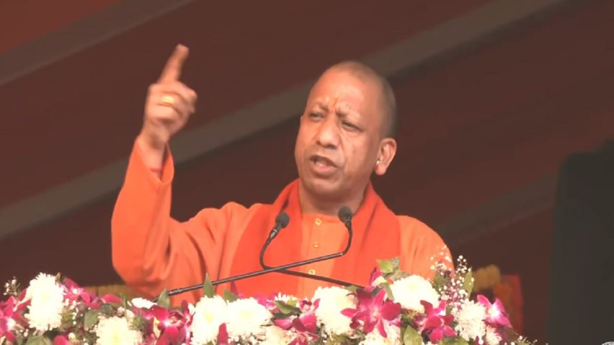 CM Yogi Adityanath flags off projects worth 11000 crore for urban development.