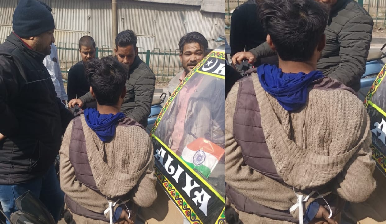 People caught a battery thief in Jajmau, the incident was captured in CCTV, handed him over to the police