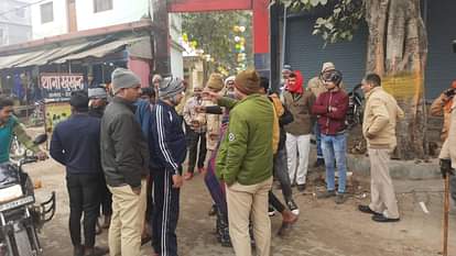 Young man face broken after beating him in garage at Deoria